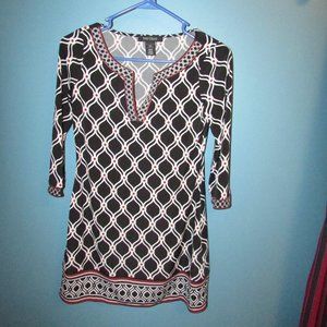 *2 for $25* WHBM 3/4 Sleeve Notch Neck Printed Tunic